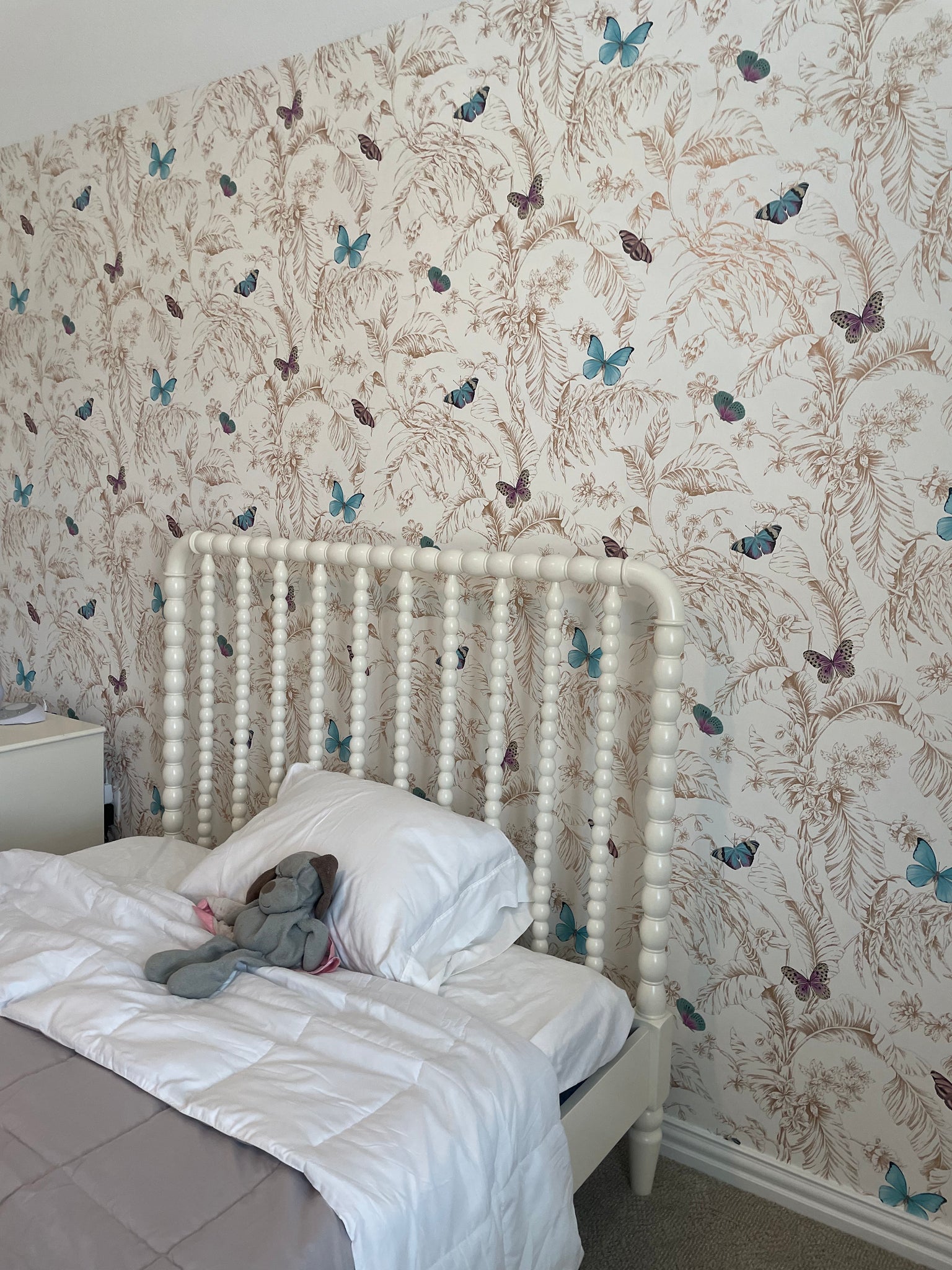 York Wallcoverings AF2028 Papillon Wallpaper
